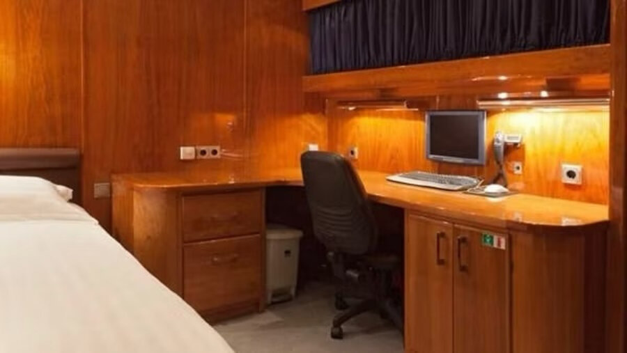 Single cabin study desk aboard DUNE